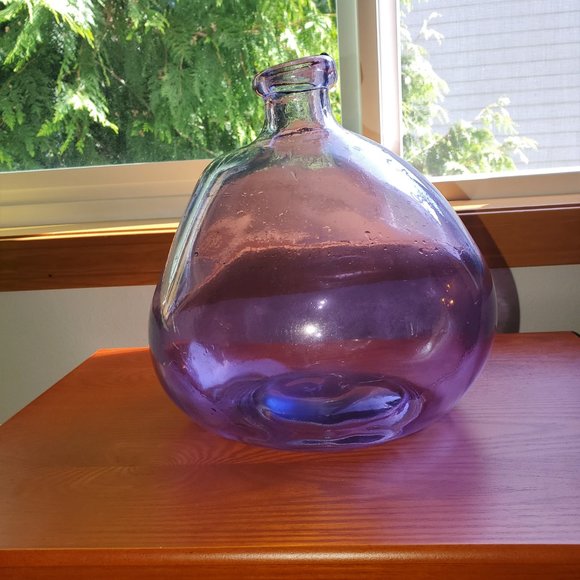 Lilac askew bulbous recycled glass handmade vase - Picture 3 of 13